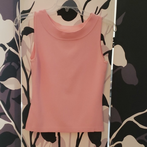 Two piece - Picture 2 of 4